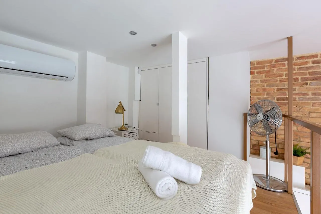 Dream Home In The Walking Street Boedapest Appartement